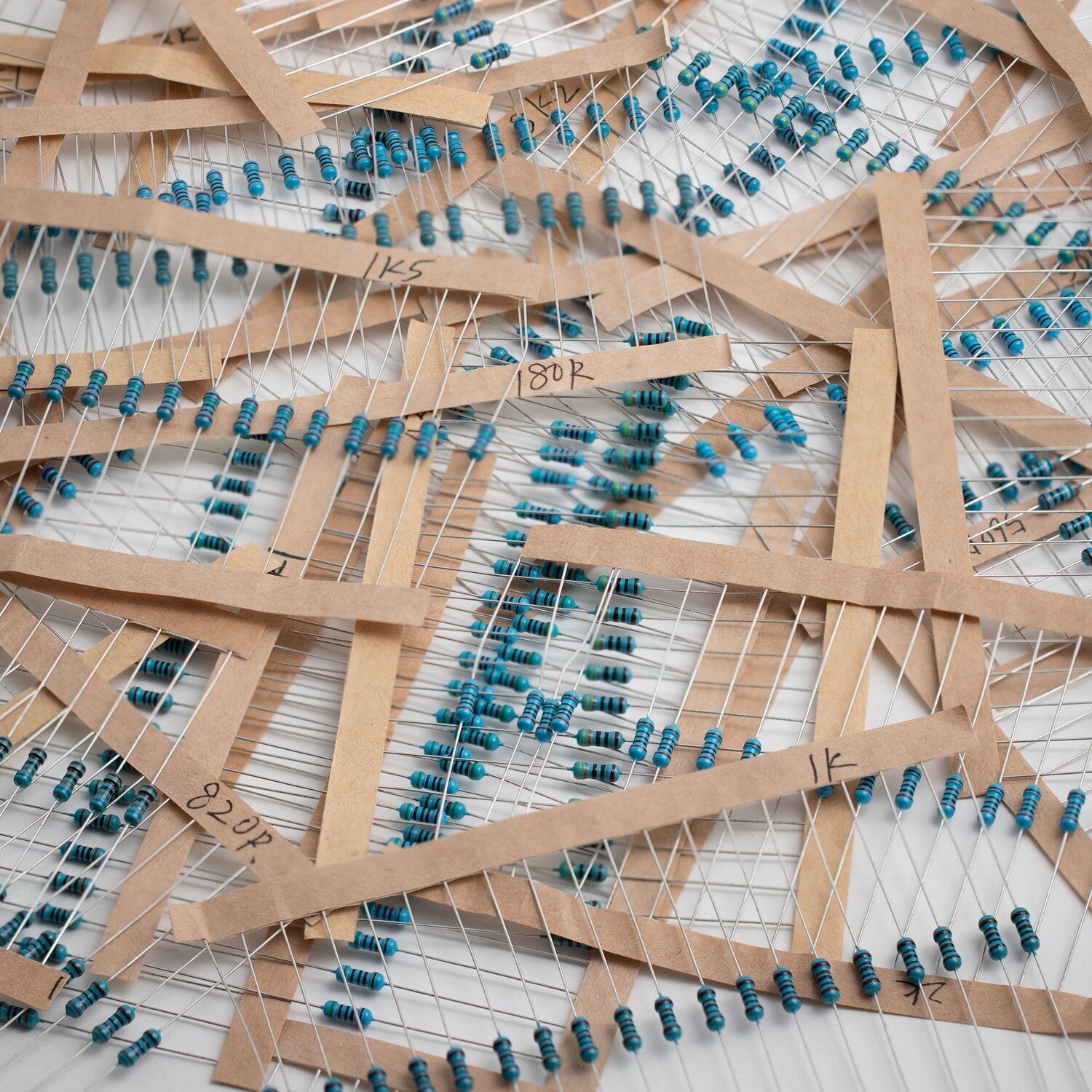Metal Film Resistor Kit (30 Values 100R-10K) RetroSix